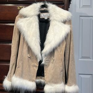 Beautiful Wilson’s Leather Tan hip length Coat with Faux Fur Trim.